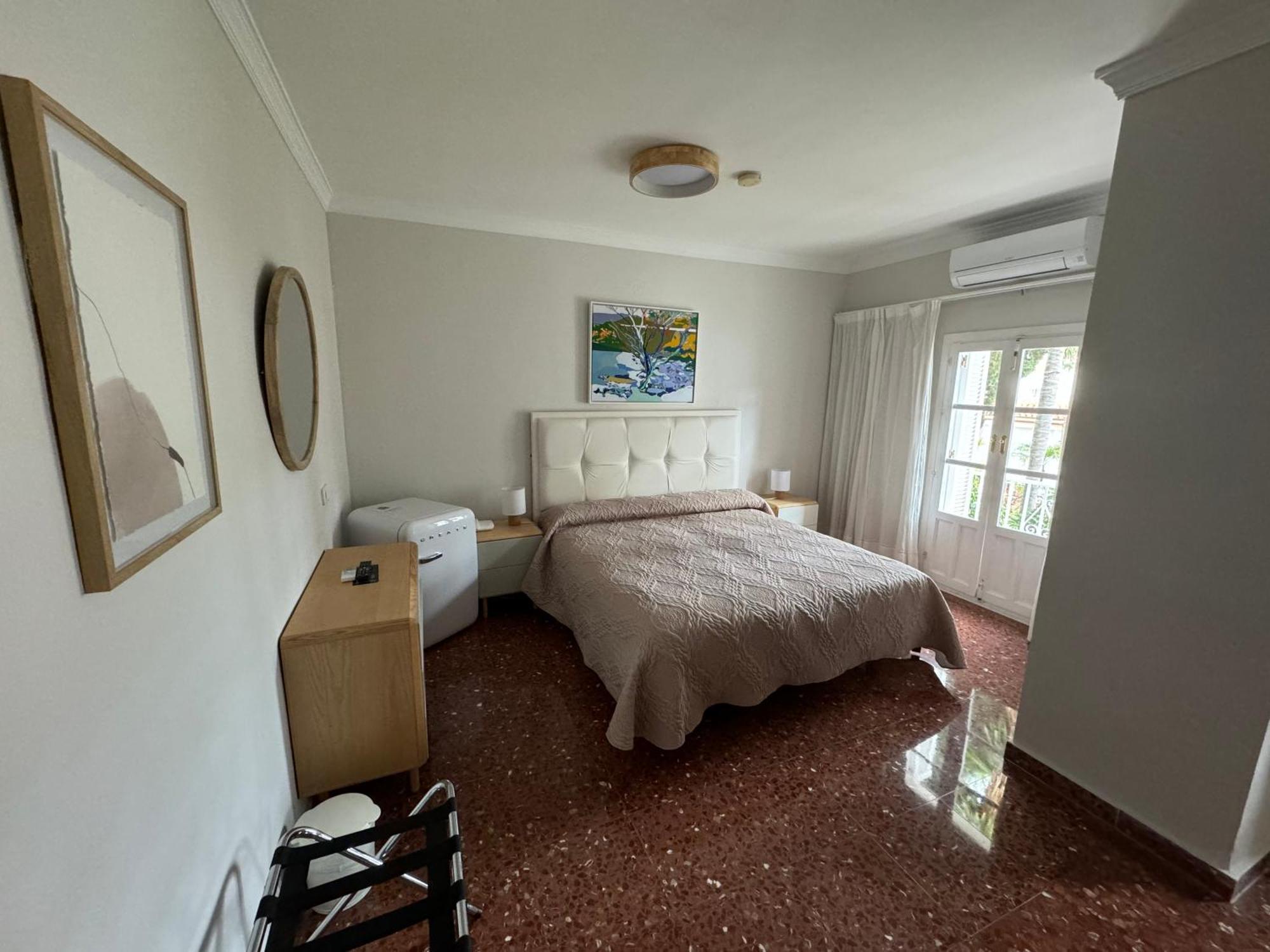 Hotel Paraiso Del Mar Nerja Oda fotoğraf