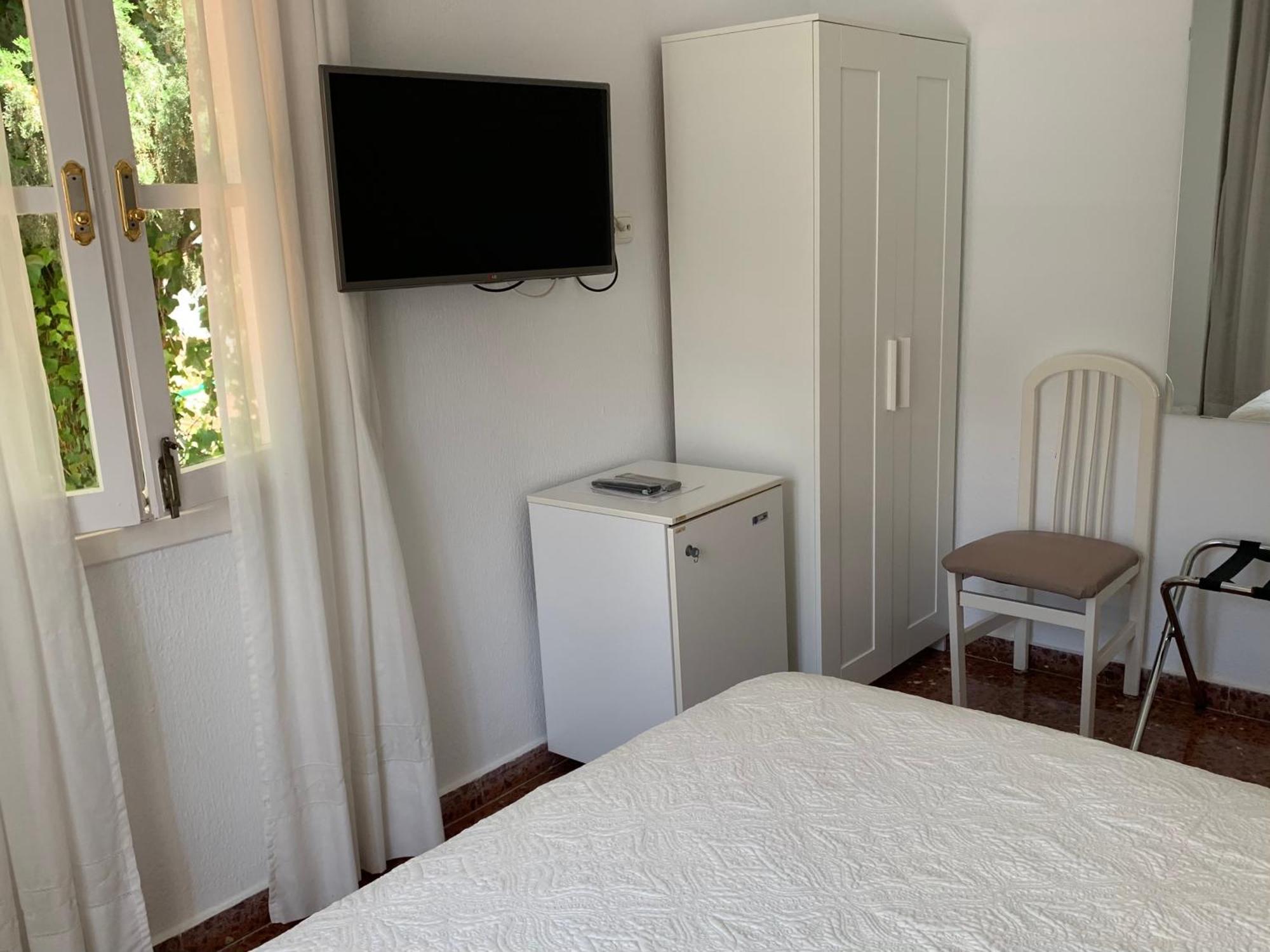 Hotel Paraiso Del Mar Nerja Oda fotoğraf