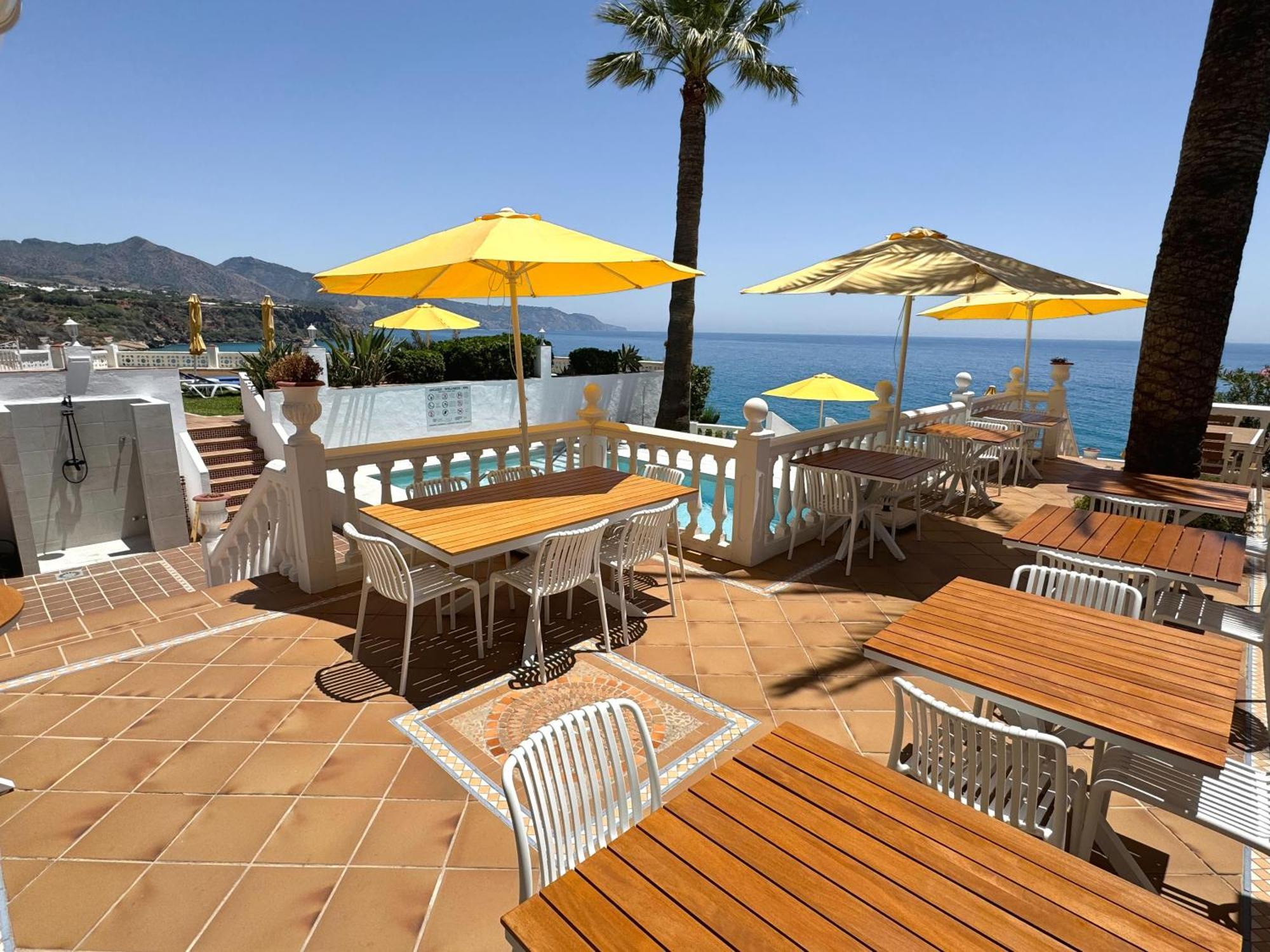 Hotel Paraiso Del Mar Nerja Dış mekan fotoğraf