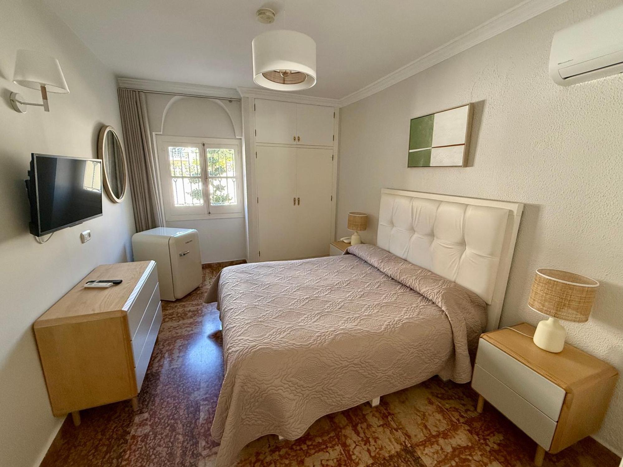 Hotel Paraiso Del Mar Nerja Oda fotoğraf
